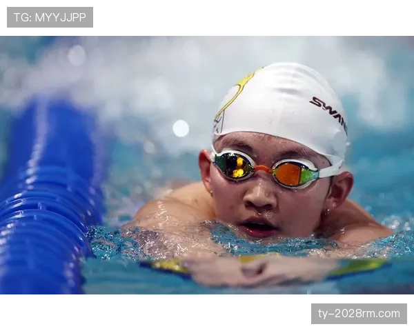 李冰洁训练完直接啃鸡腿？这自律和放纵切换也太真实了